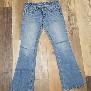 LONG!! American Eagle Artist Jeans